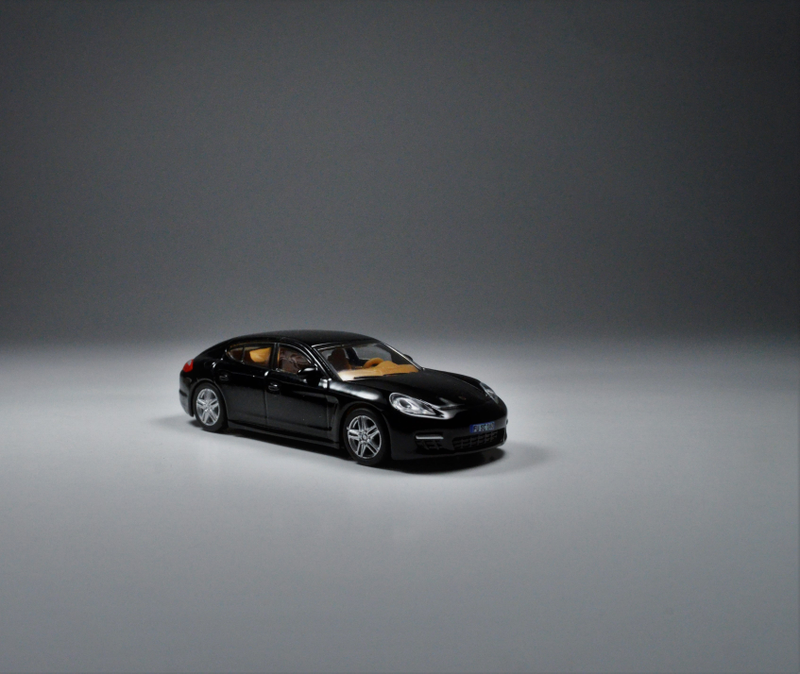 Illustration for article titled Rennsport: Small Scale